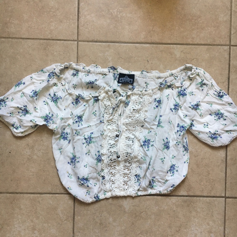 Floral Lace Crop Top